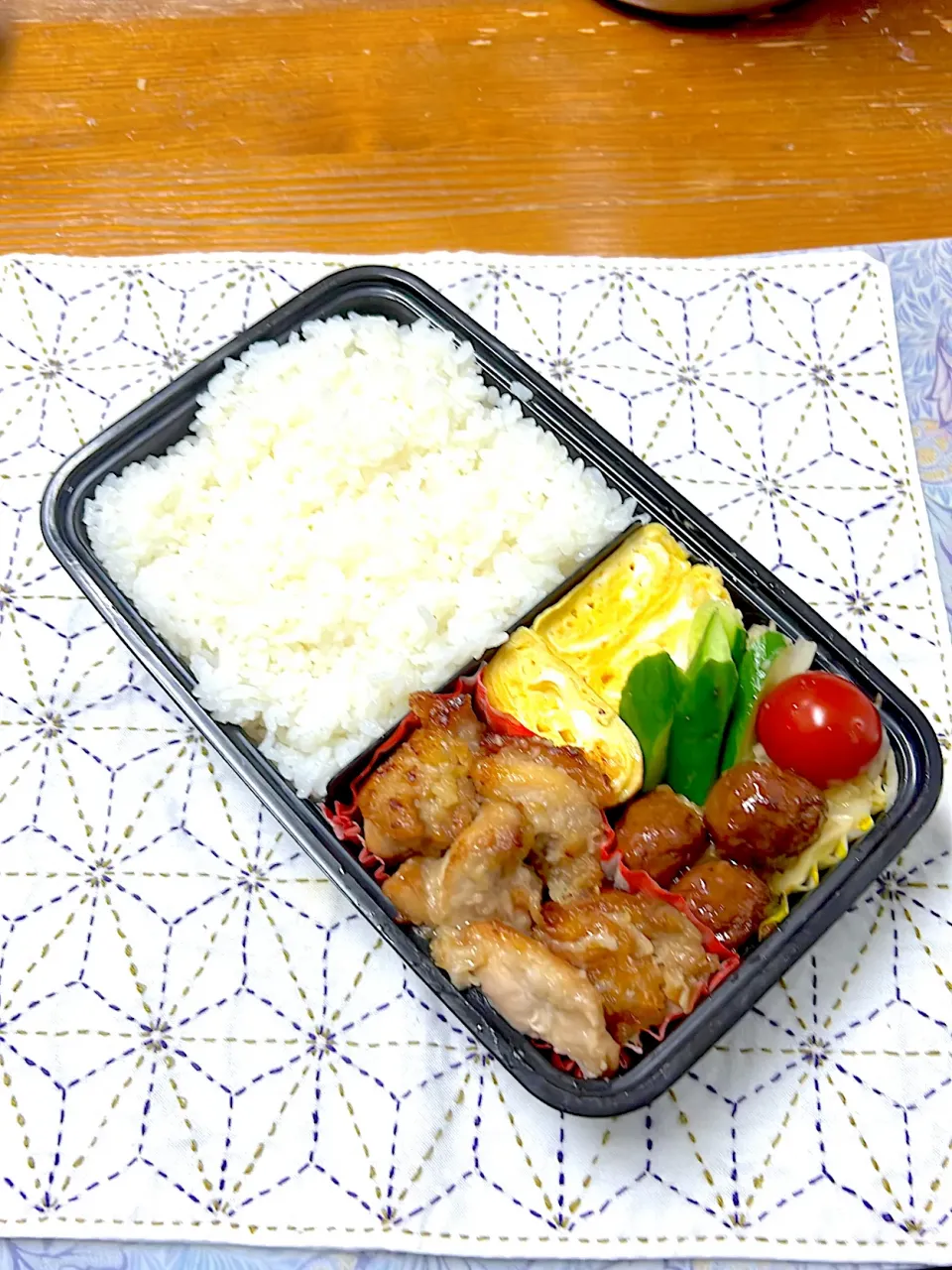 唐揚げ弁当|アッキーさん