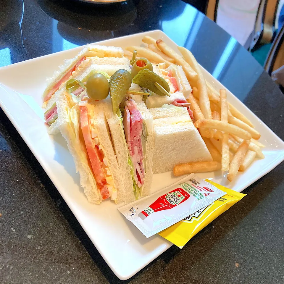 サンドイッチ🥪|はちみつぱんさん