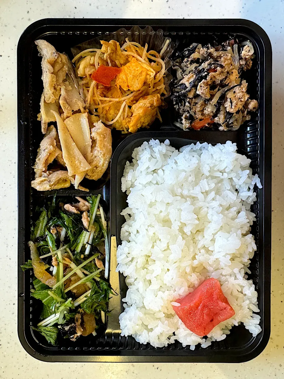 Snapdishの料理写真:まかない弁当|咲輝子さん