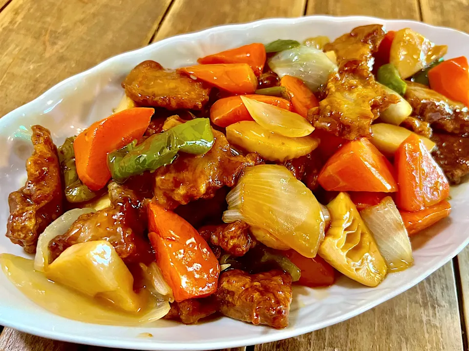 Sweet and sour pork with fruits and veggies|Mariadeenahさん