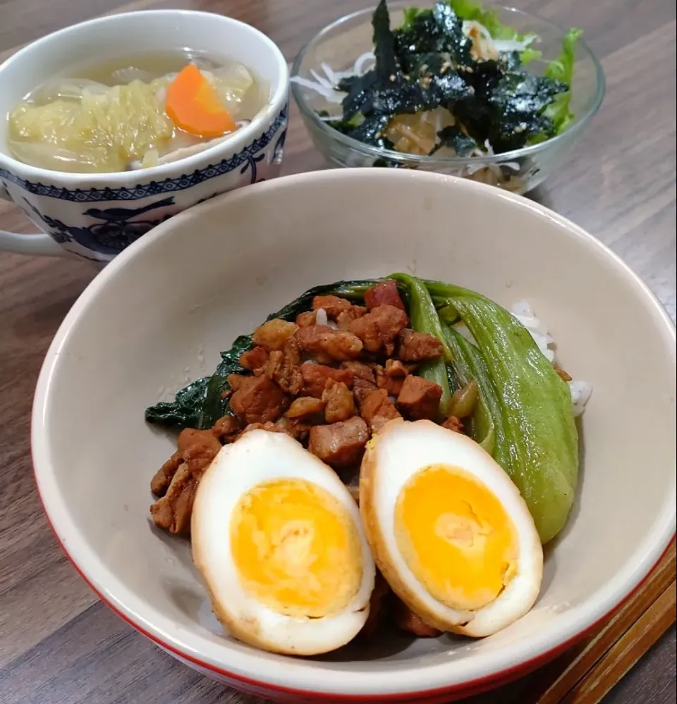 豚ロースで魯肉飯|ゆりちさん