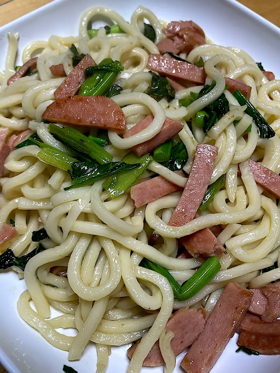 スパム小松菜入り焼きうどん|abekoさん