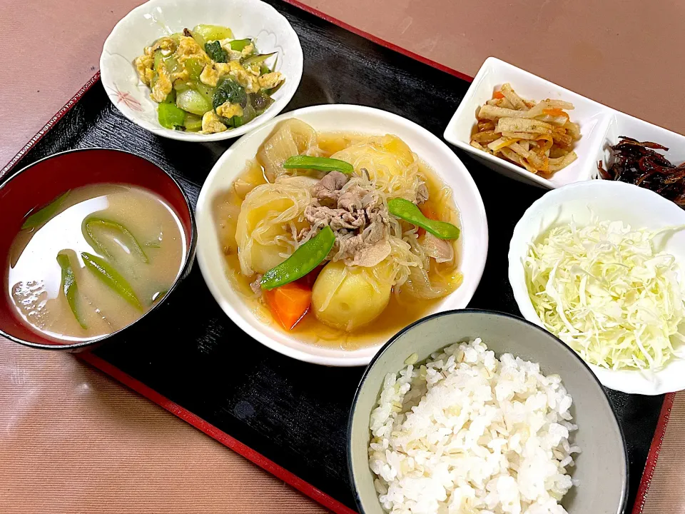 Snapdishの料理写真:肉じゃが　青梗菜と卵塩炒め　大根とにんじんのきんぴら　大根味噌汁　いかなごの佃煮(お店で購入)|チャコぴーさん