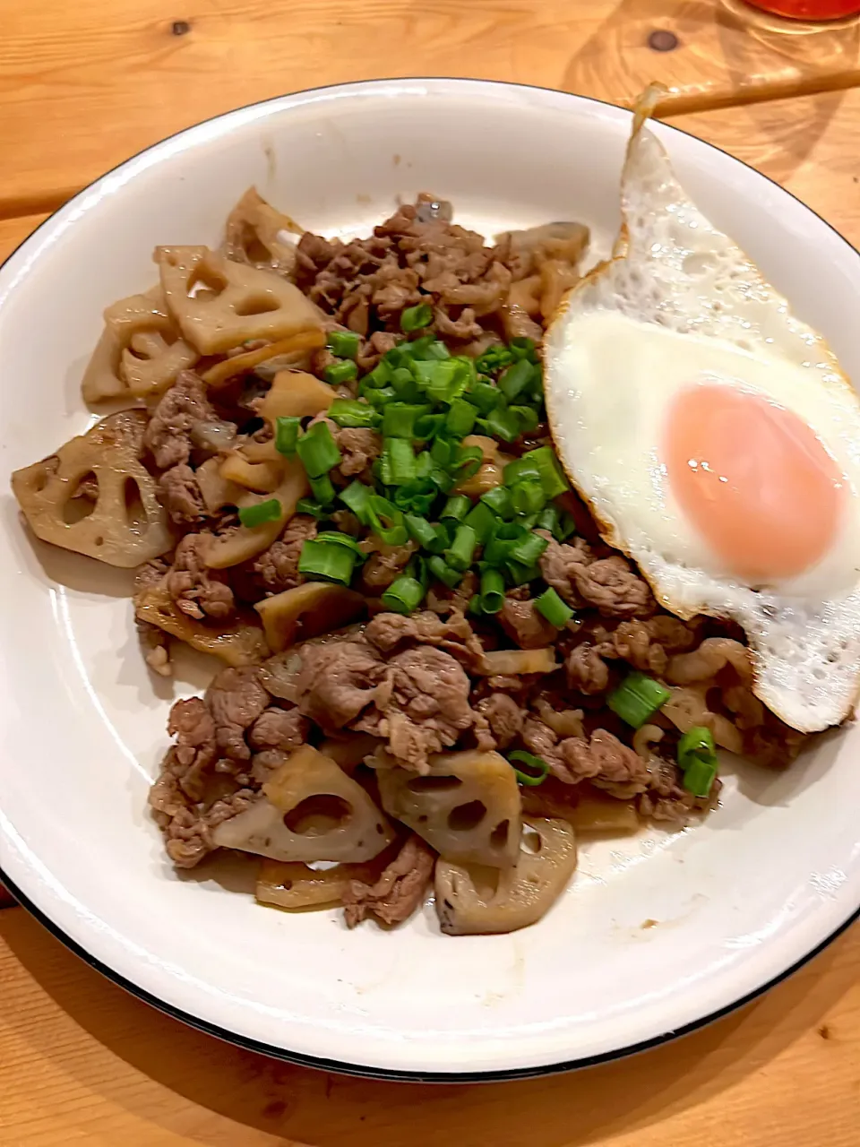 牛肉とレンコンの甘辛炒め焼き|ぺろたんさん