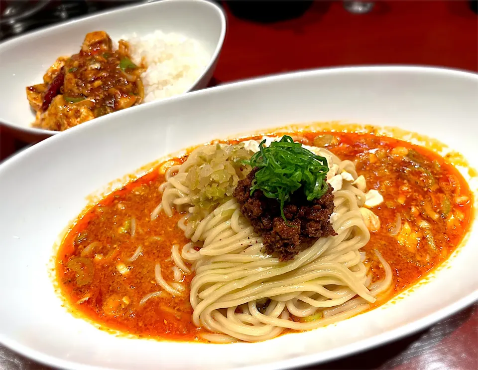 正宗担々麺汁なし＋小麻婆飯|toshi,I🍴さん