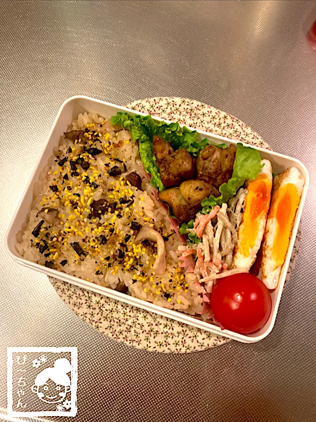 旦那様用⭐︎おかず少なめ弁当24日目。|☆ぴ〜ちゃん☆さん