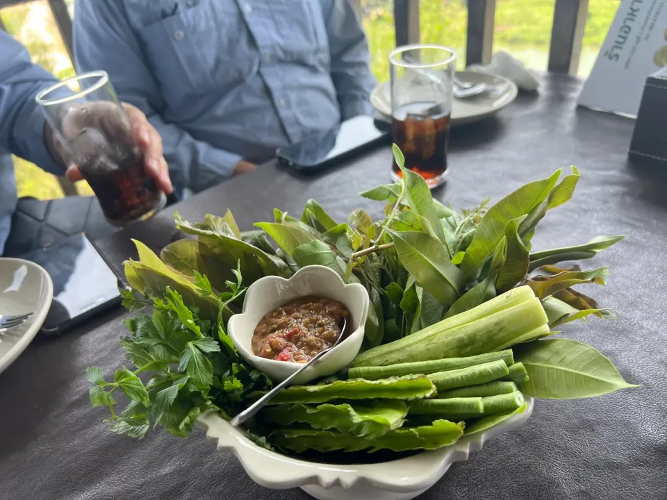 Fresh vegetables & herbs|Yoku kuu kyaku daさん