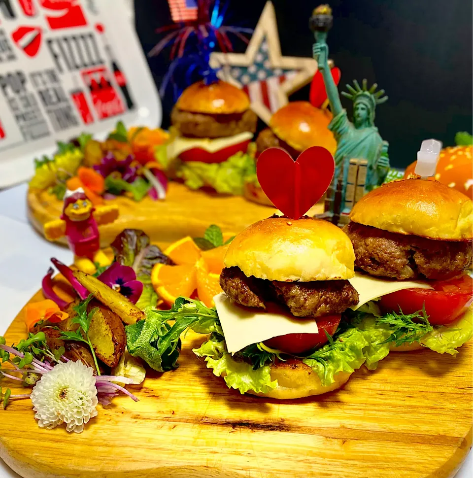 手作りバンズでミニバーガー🍔|Ameriさん