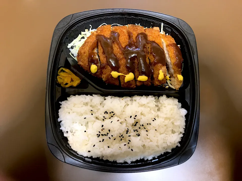 オリジン ロースとんかつ弁当|ばーさんさん