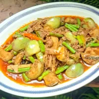 ผัดเผ็ดไก่สับ
Spicy Stir Fried Minced Chicken|🌿Veerapan Mu🌿さん