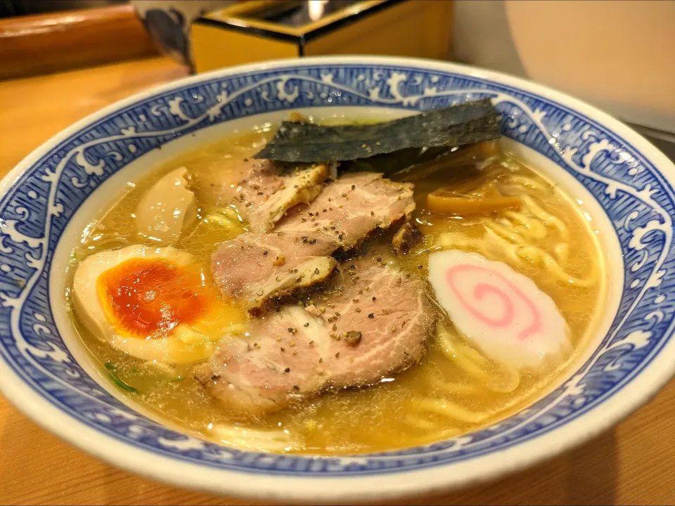 Snapdishの料理写真:特製中華そば🍜|しあるさん