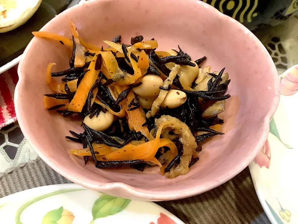 健康的にひじきの煮物😋|アライさんさん