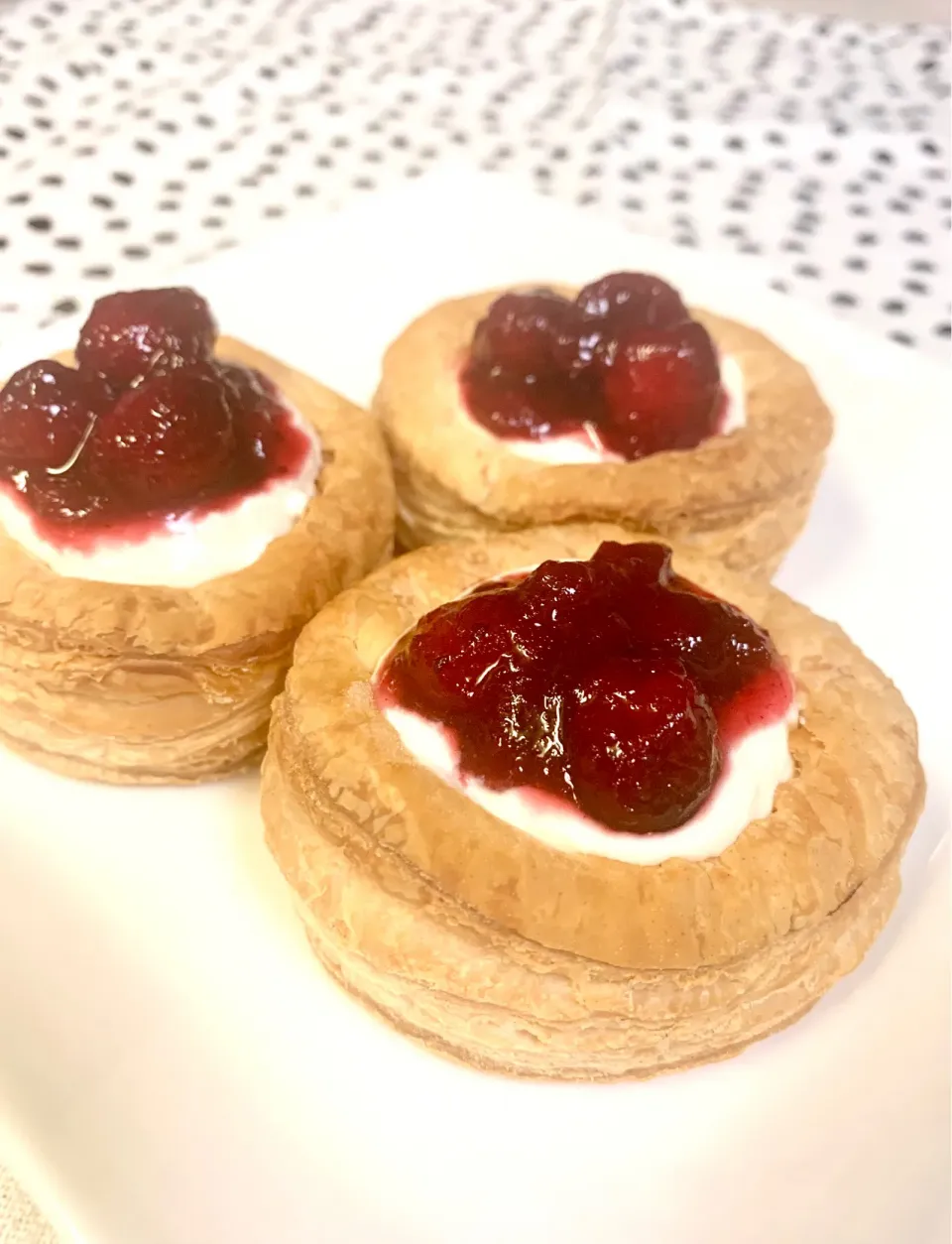 Cranberry & Ricotta Mini Tarts|gonbenさん