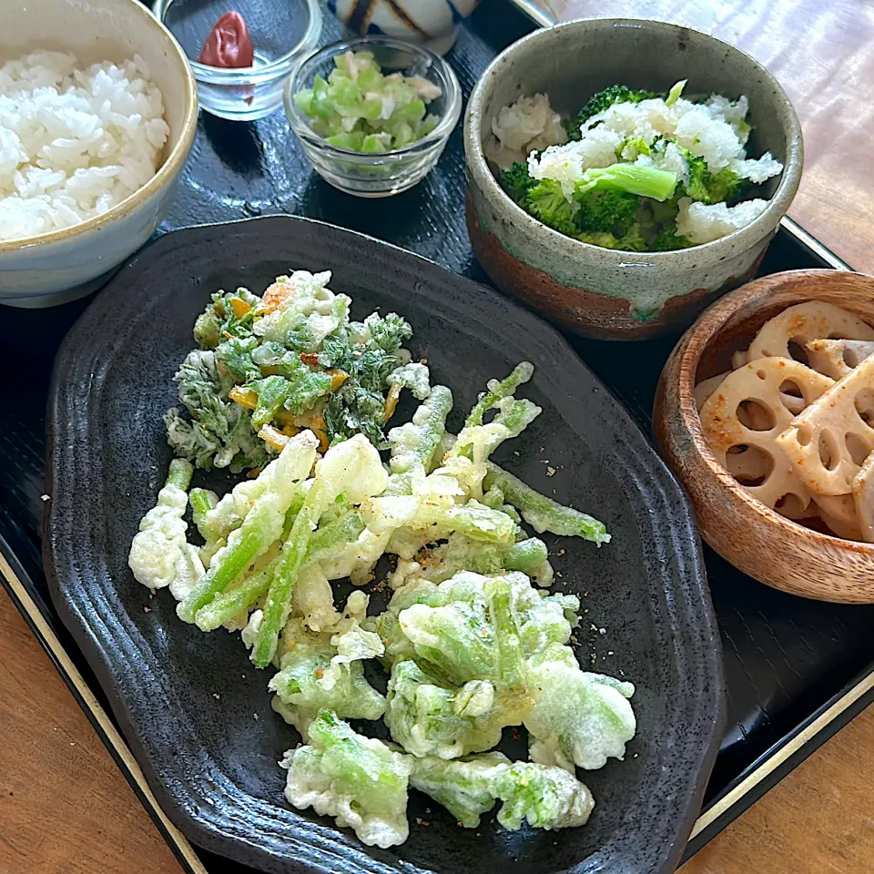 Snapdishの料理写真:捨てないで〜なランチ|くまちゃんさん