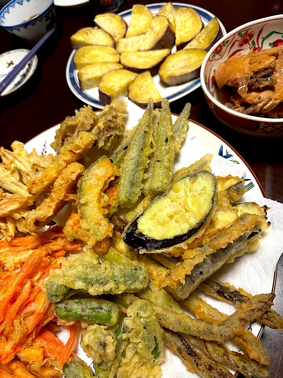 いつも安定のサクサク感✨　オカンの野菜天盛🥦🫛🥬🍠　ご馳走様でした😋|BUBUさん