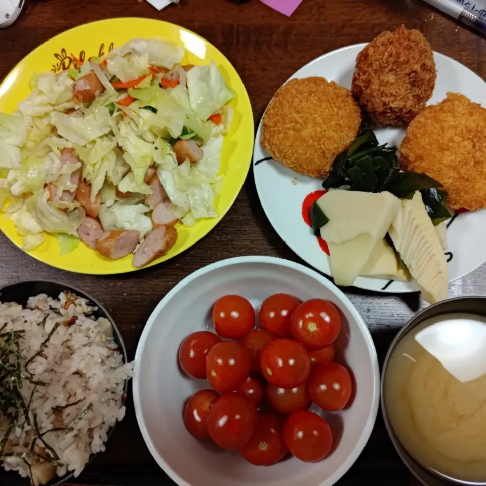 たけのこご飯に若竹煮で夕飯|アクちゃんさん