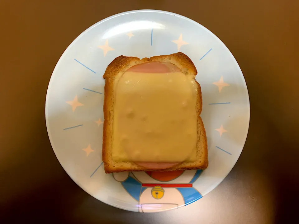 ハムチーズトースト|ばーさんさん