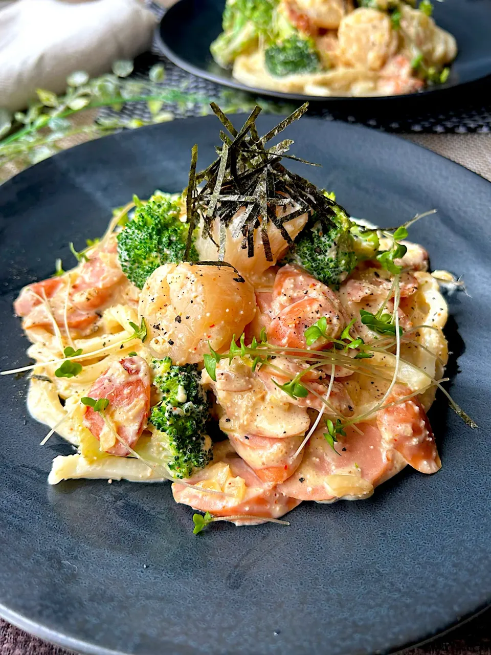 うどん de ホタテと明太子のクリームパスタ|まなまな♡さん