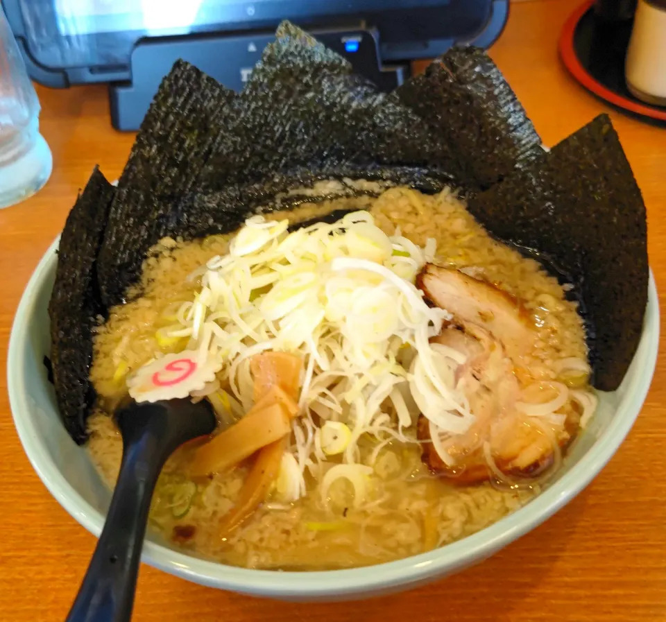 豚骨ラーメン海苔トッピング|哲さん