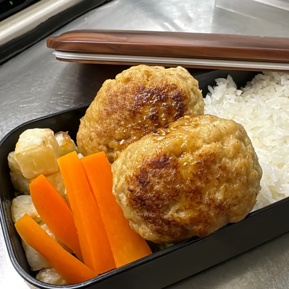 口いっぱいに広がる旨さ！バカうまカニバーク弁当！最高に幸せすぎる！|テリチョモさん