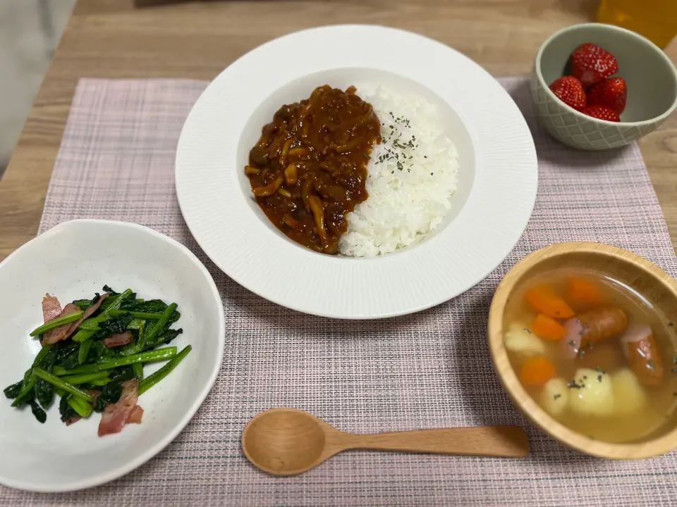 ぶなしめじのハヤシライス🍛|かなこさん