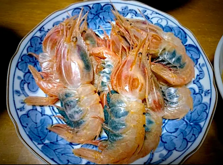 Snapdishの料理写真:子持ちガラエビ🦐の刺身|🐈⸒⸒⸒⸒つるのダンス🐈🐾さん