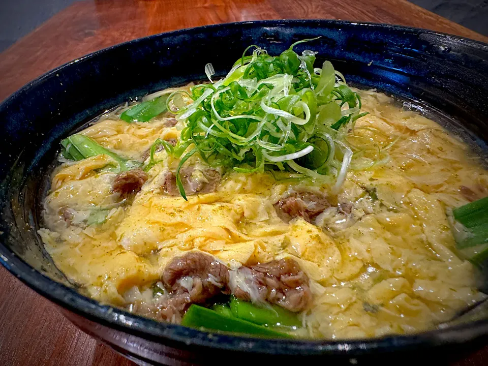 牛ニラ玉温めん|半田手延べそうめんの店 阿波や壱兆さん