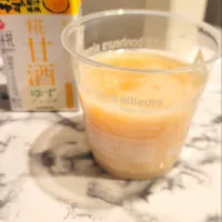 Snapdishの料理写真:糀甘酒が当たりましたので、桃缶刻んでまぜて、ゼリーにしました( ᴖ ·̫ ᴖ )|美香さん