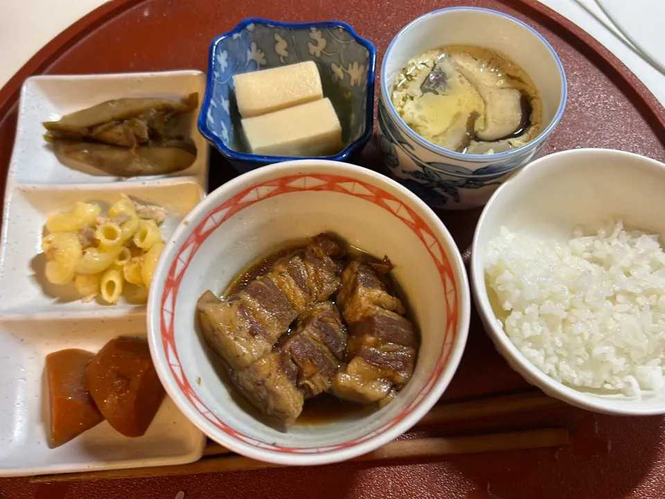 角煮　茶碗蒸し　付け合わせには高野豆腐　マカロニサラダ|バジルママさん