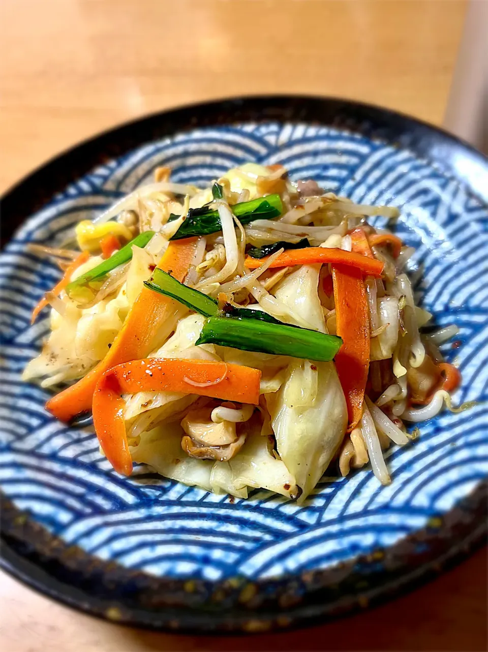 Snapdishの料理写真:豚ガツ野菜炒め|deekay71さん