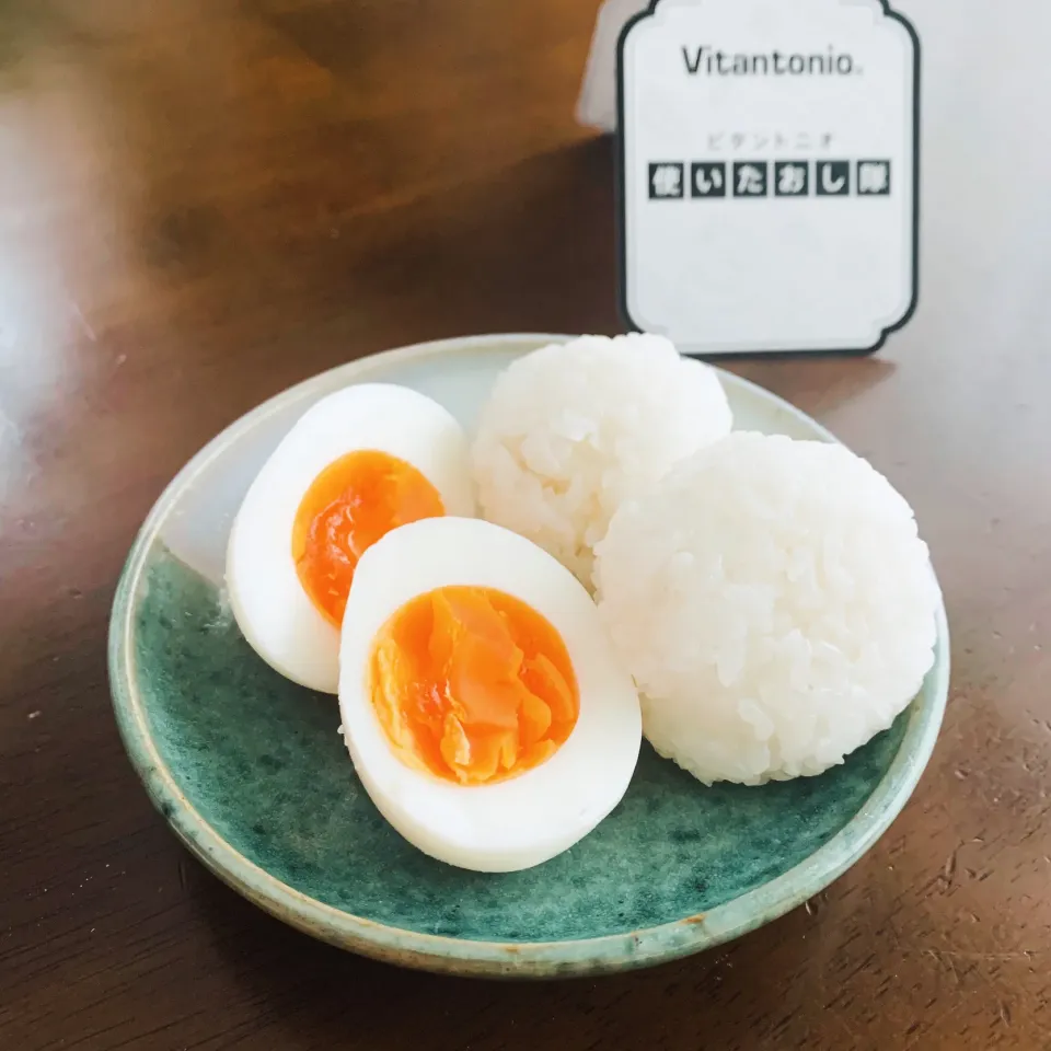 口福こんび😋🥚🍙塩麹たまご＆塩麹むすび🤍🤍|leeさん