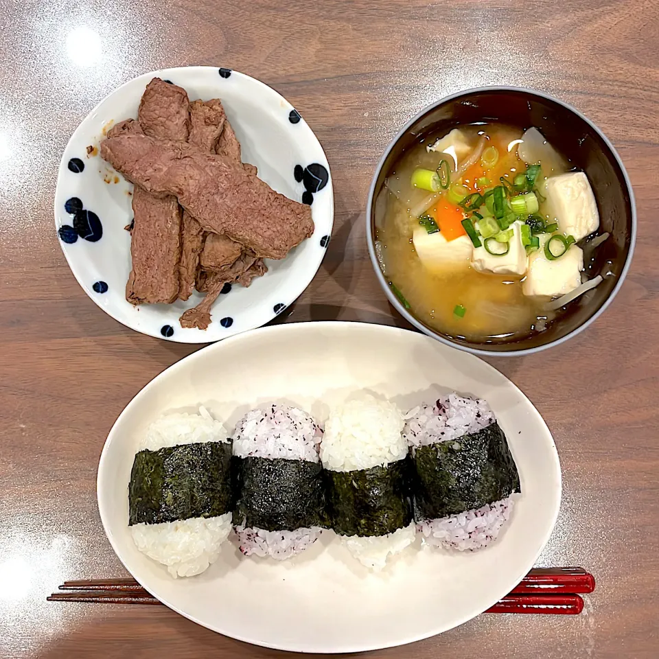 Snapdishの料理写真:3/20おにぎり|chiiiiikaさん