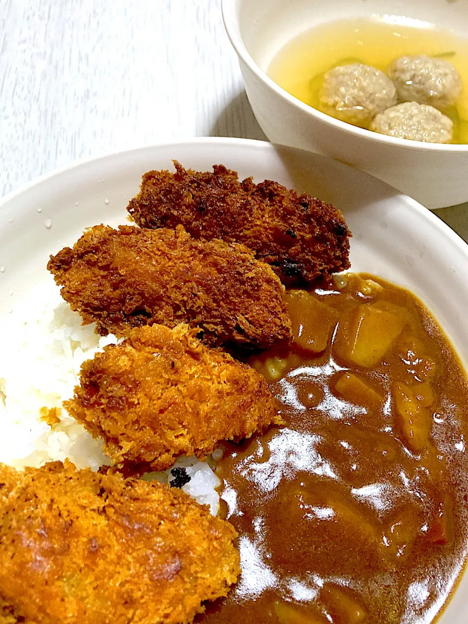 残り物でカキフライカレー、鶏団子とネギのスープ|Ayaさん