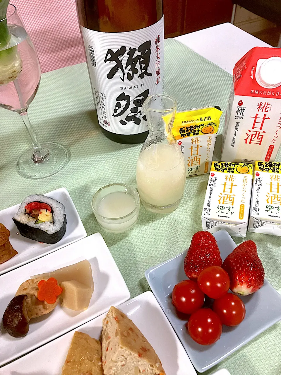 ひとり居酒屋🍶日本酒とゆずブレンド糀甘酒を5:5で冷やで酔いが回ってます^ - ^|HAMI69さん