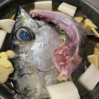 Snapdishの料理写真:カツオと大根の煮物|あゆみさん