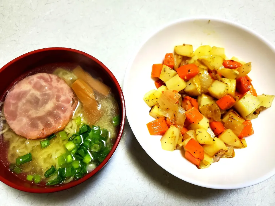 ホタテ風味塩ラーメン&ペイザンヌ|バンビさん