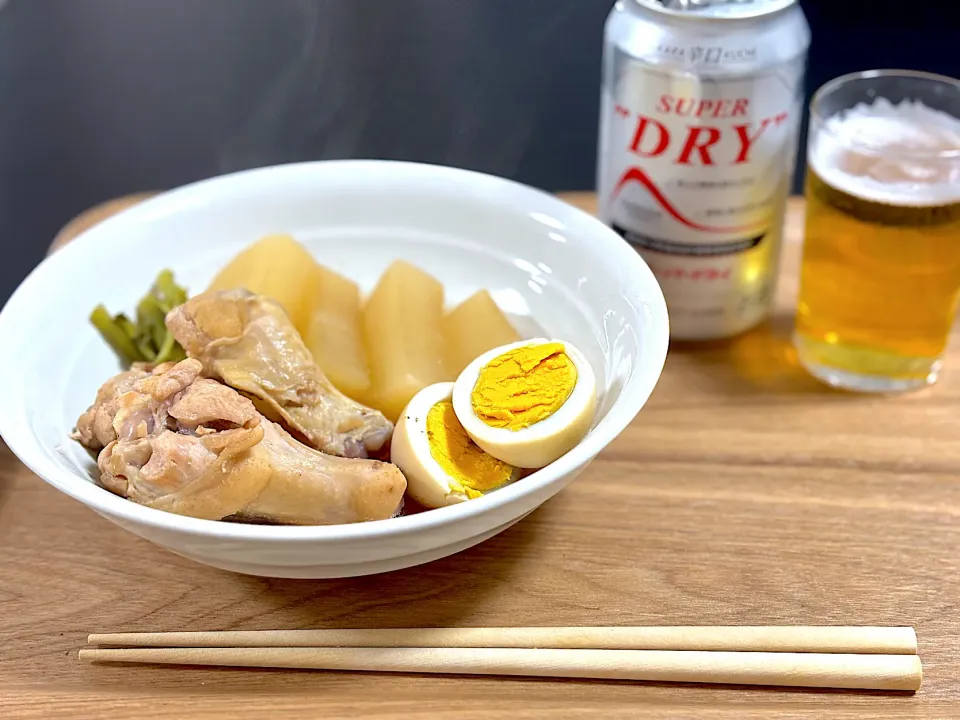 Snapdishの料理写真:手羽元と大根の煮物|ごはんとおつまみ🍺さん