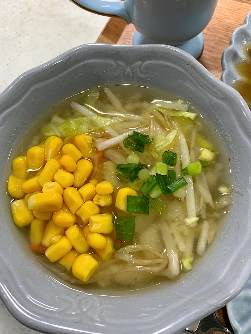 牛肉とお野菜たっぷり♡コーン🌽入り味噌スープ|ekoneko❤︎さん