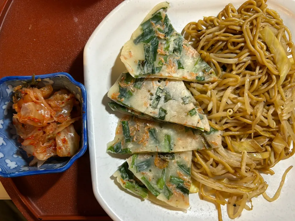 焼きそば　チヂミ　キムチ|バジルママさん