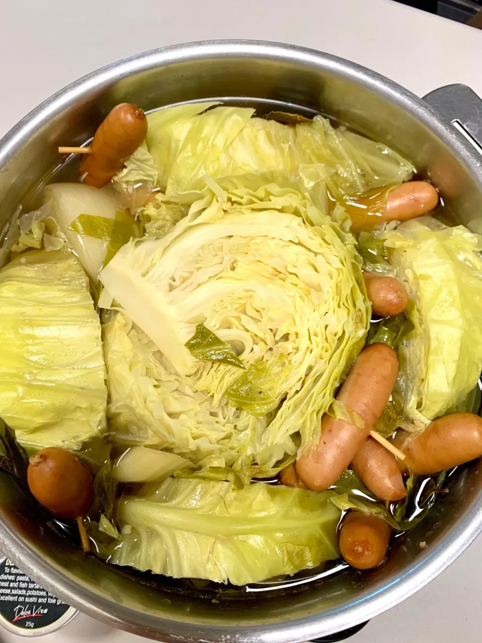 Braised Dutch Cabbage Wedges|gonbenさん