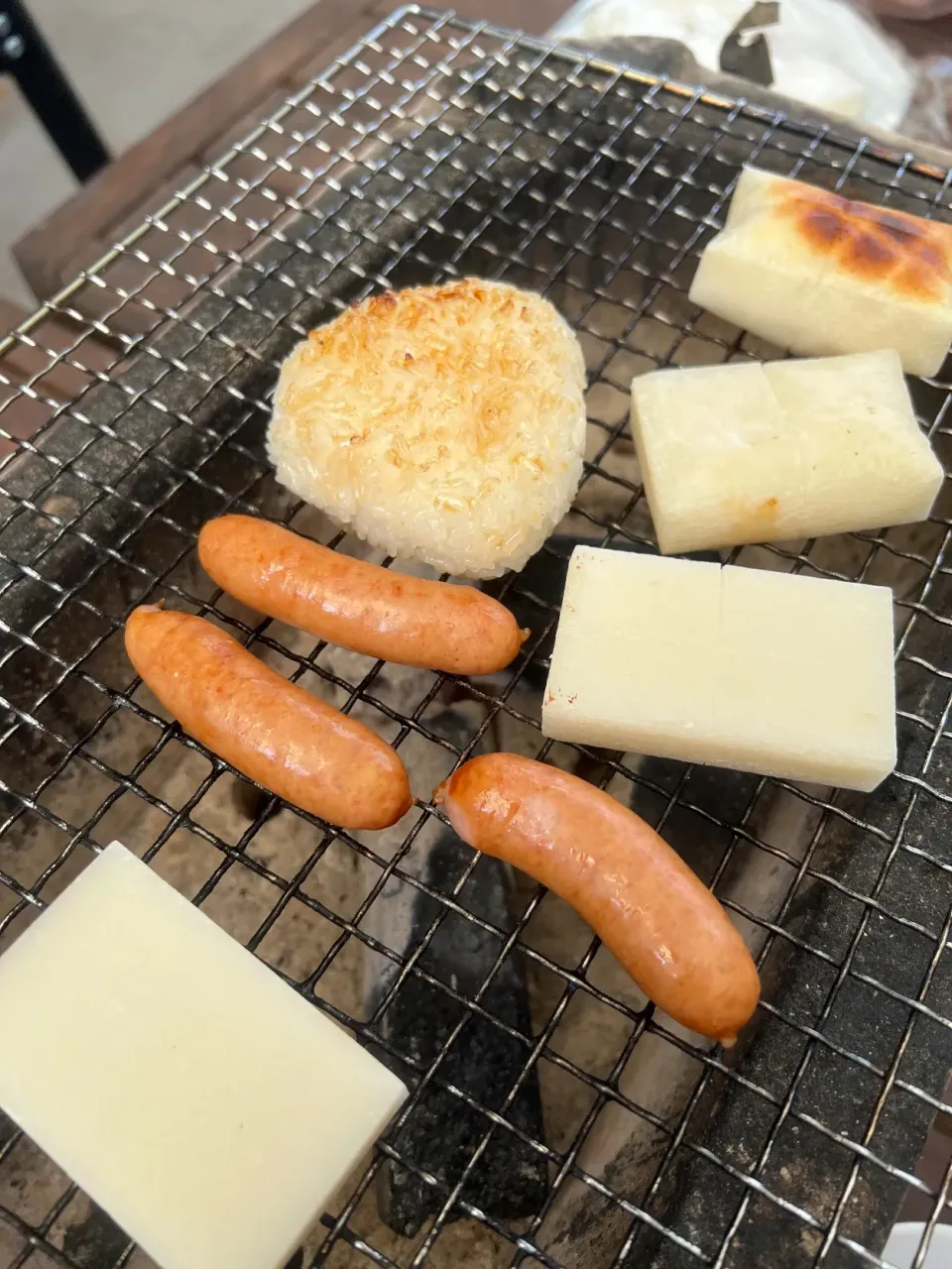 Snapdishの料理写真:お外で昼ごはん|TOMOさん