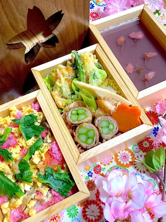 Snapdishの料理・レシピ写真:🌸お花見弁当🌸｜お花見🌸桜🌸お弁当