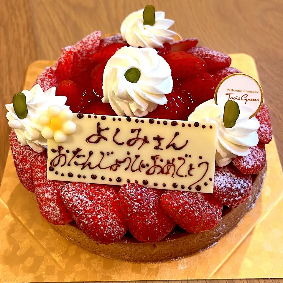 誕生日ケーキinトワ・グリュ|たくちゃんせんせーさん