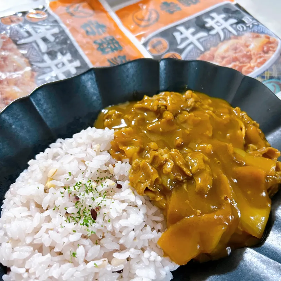 冷凍牛丼の具でカレーライス🍛|NANさん