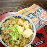 Snapdishの料理写真:冷凍牛丼の具で肉豆腐にアレンジ♪♪|mocoꕤ*.゜さん