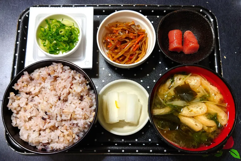 今日の朝ごはん（十六穀ごはんに辛子明太子、きんぴらごぼう、納豆、水菜のみそ汁、ゆず大根）|Mars＠釜飯作り研究中さん