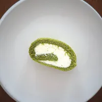 抹茶ロールケーキ🍵|FOODIEさん