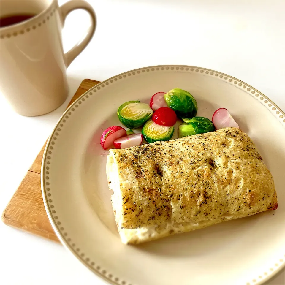 ハーブフォカッチャと野菜のグリル🍽️|chibiさん