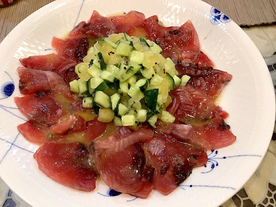 カツオのカルパッチョ🐟😋|アライさんさん