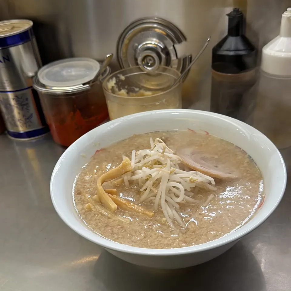 Snapdishの料理写真:ラーメン|Hajime Sakaiさん